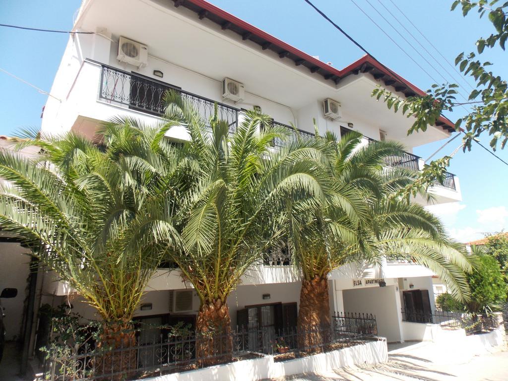 פפקוהורי Elsa Apartments מראה חיצוני תמונה